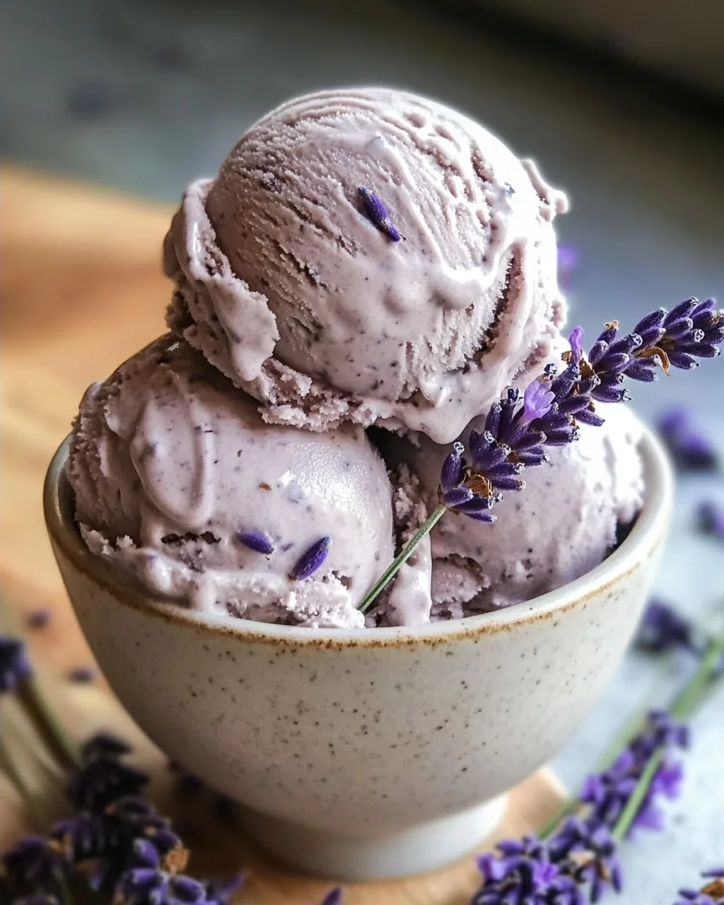 Lavendel Earl Grey Eiscreme selbstgemacht ohne Eismaschine