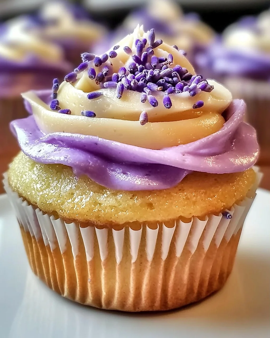 Lavendel Honig Cupcakes für einen zauberhaften Genuss